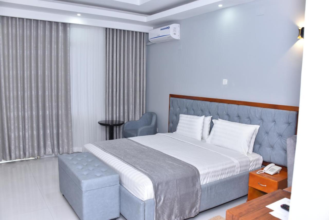 King'S Conference Centre Hotel Bujumbura Kültér fotó