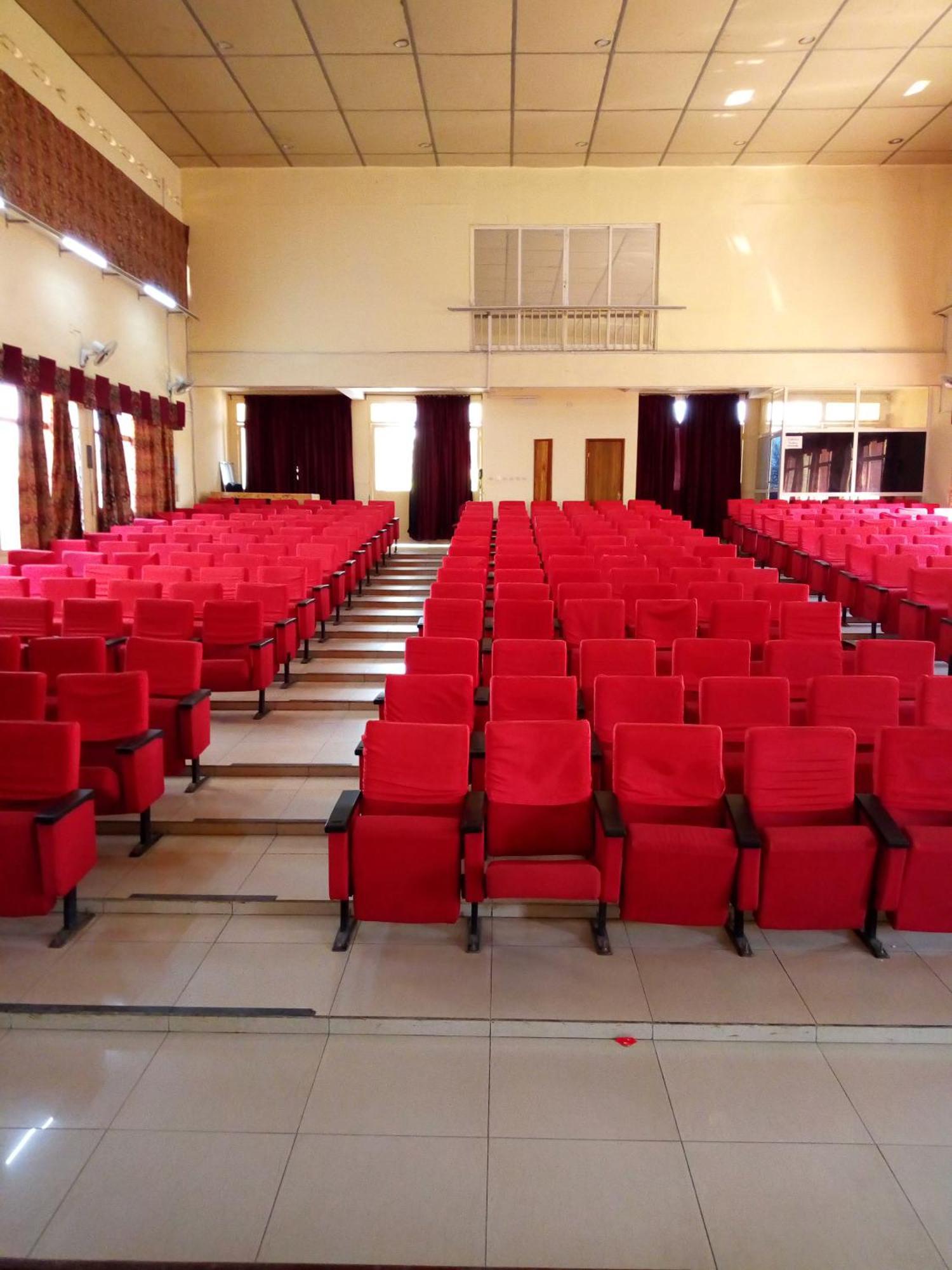 King'S Conference Centre Hotel Bujumbura Kültér fotó